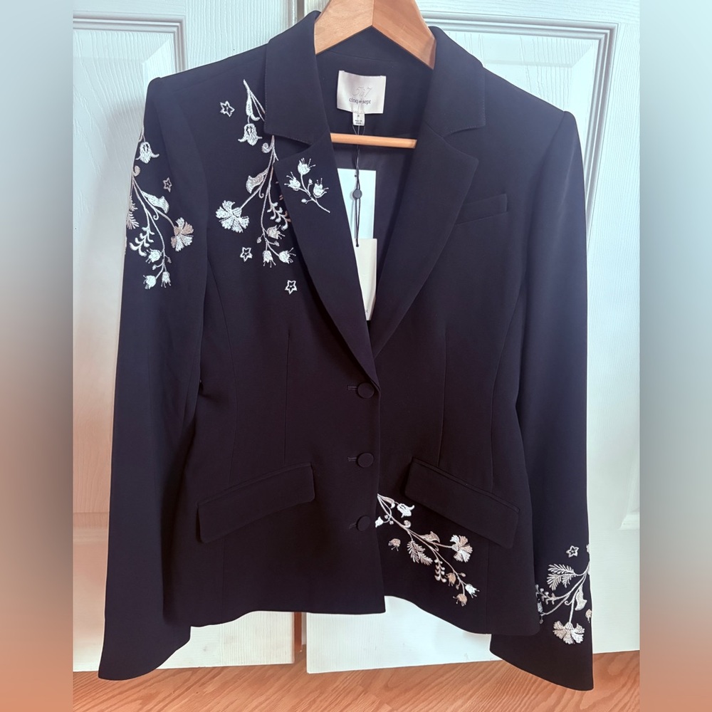 NWT Cinq A Sept Gabrielle blazer Black White Embroidery size 4